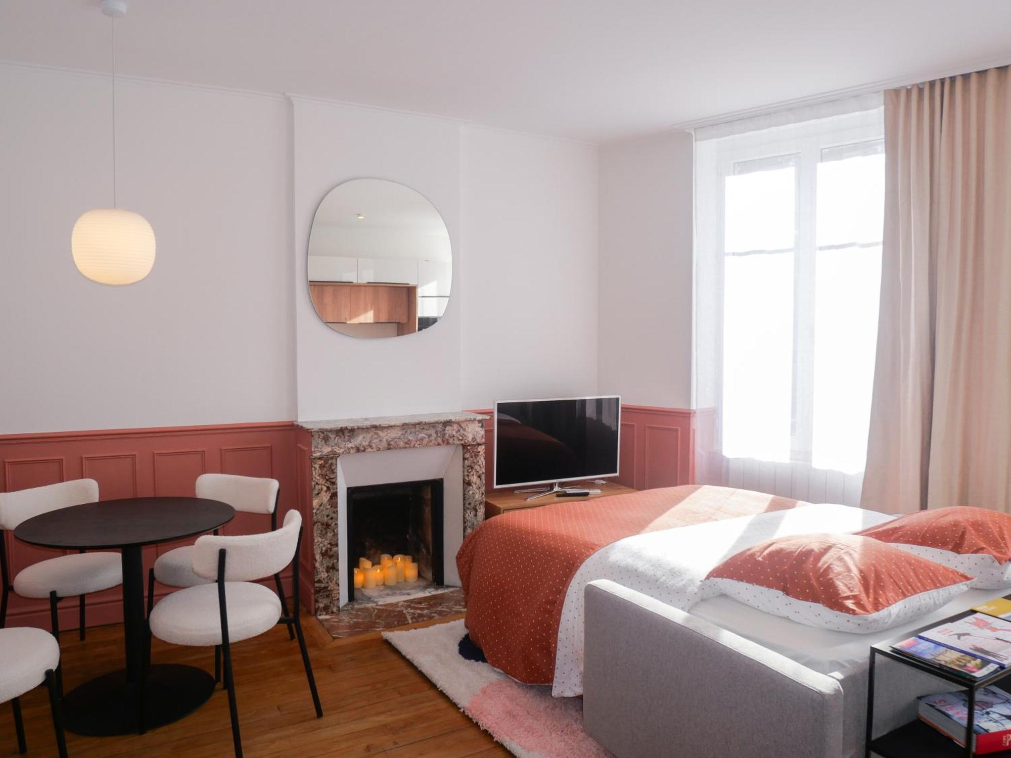 Douceur Et Elegance A Orleans Apartment ภายนอก รูปภาพ